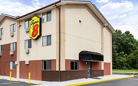 Super 8 By Wyndham Chester/Richmond Area